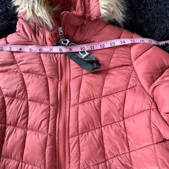 Bebe Coral Red Quilted Jacket with Faux Fur Trim - Picture 7 of 10